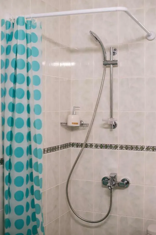 Sunny Apartment In The Centre Of فارنا